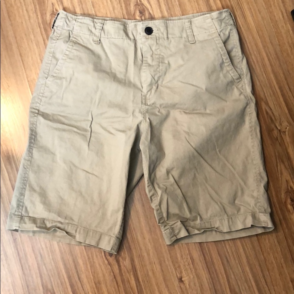 Men’s 32 Aeropostale Khaki Shorts